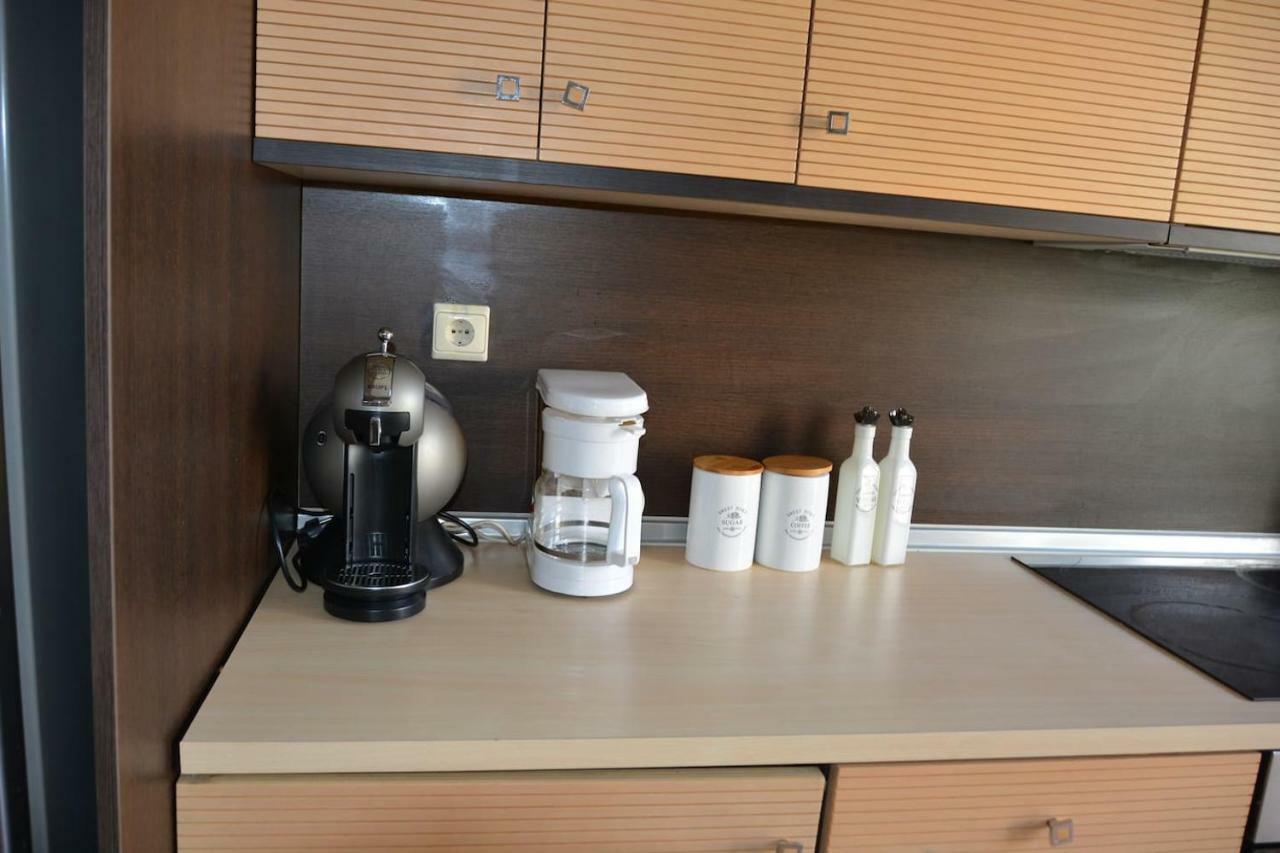 Modern Apartment, 5΄ Walk From Central Metro Station Atény Exteriér fotografie